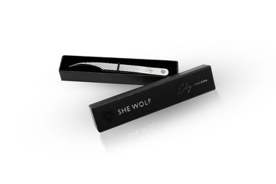 COBY- CURVED ISOLATION TWEEZERS - SHE WOLF