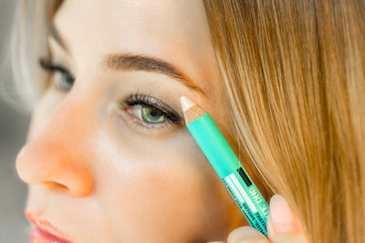 Highlighter/Concealer Jumbo pencil for perfect after photos