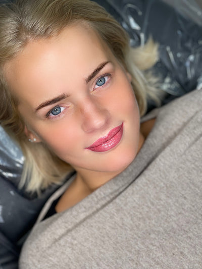 MASTERCLASS FROSTED LIPS EFFECT